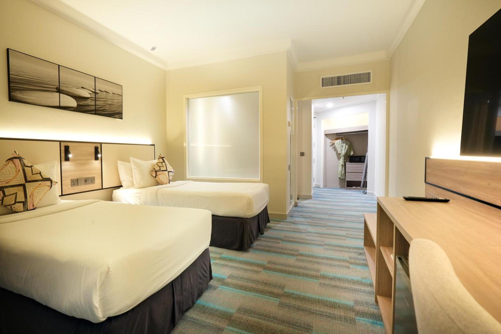 Thistle Джохор-Бару Екстер'єр фото Deluxe Family Room