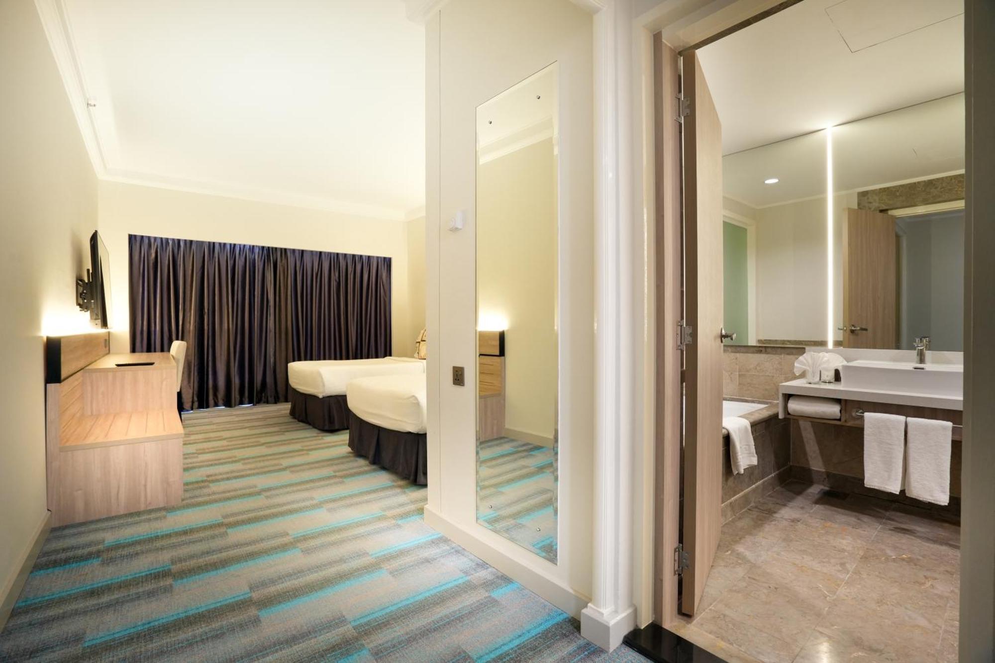 Thistle Джохор-Бару Екстер'єр фото Deluxe Room